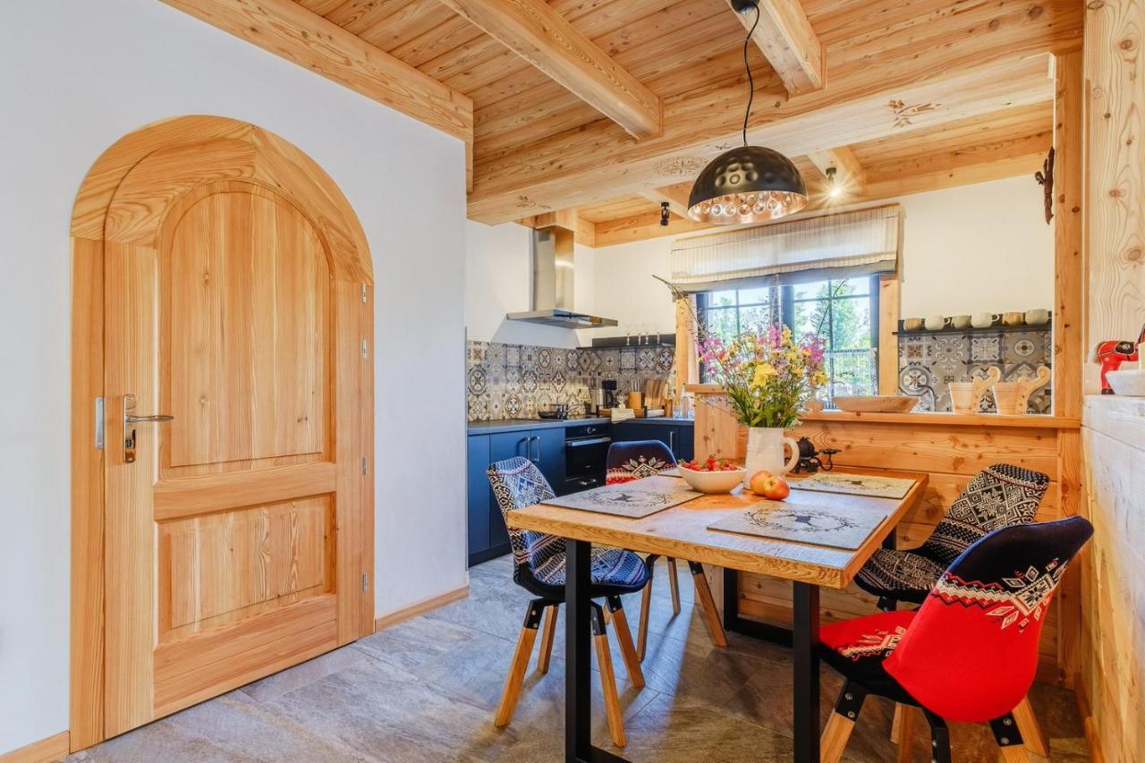 זקופאנה Villa Capra - Apartments Adult Only מראה חיצוני תמונה